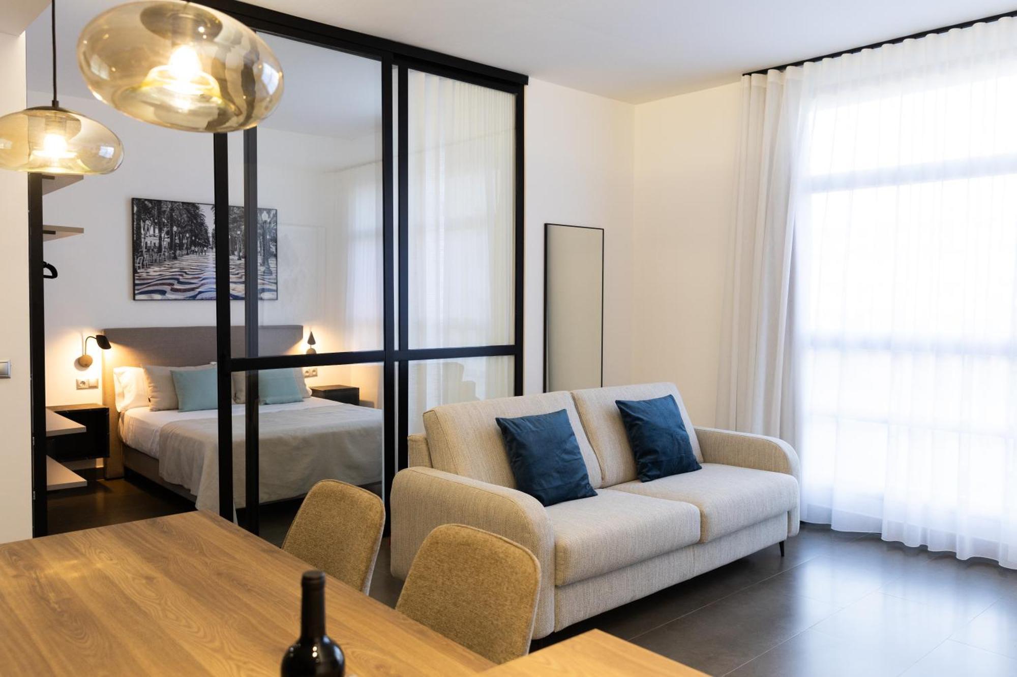 Guillman Suites Аликанте Экстерьер фото